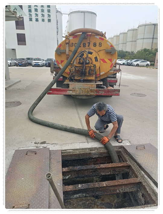 屏边隔油池清掏