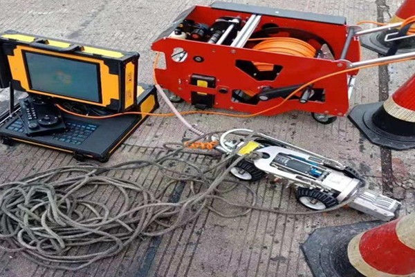 屏边CCTV管道检测机器人